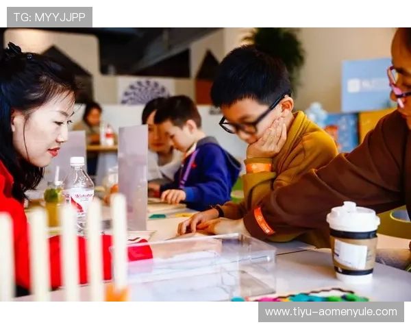 免费体验真人游戏馆内丰富多彩的互动游戏项目尽情挑战自我